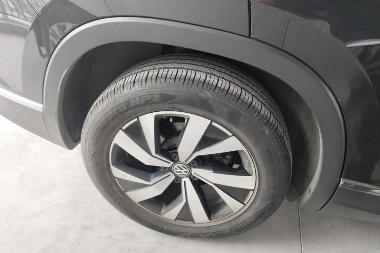 Used Volkswagen Tayron 2022 330TSI Two-Wheel Drive Luxury Smart Connectivity Version