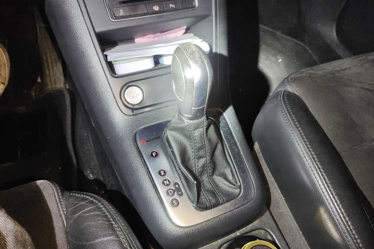 Used Volkswagen Tiguan 2013 2.0 TSI Automatic All-Wheel-Drive Flagship Edition