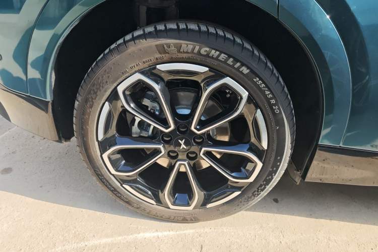 Used XPeng G6 2025 625 Long-Range Max Flagship Edition
