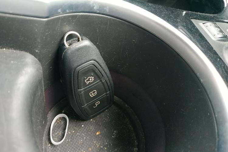 Used Ford Kuga 2015 2.0L GTDi Four-Wheel-Drive Sport Model
