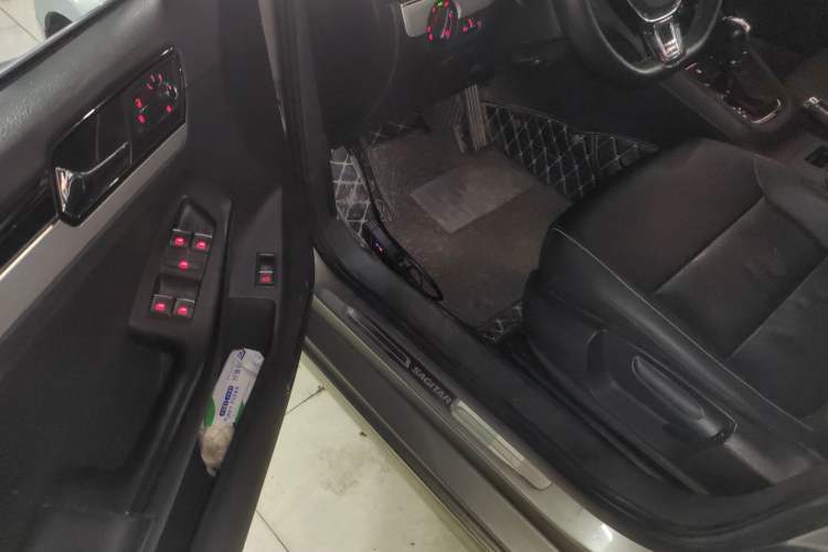 Used Volkswagen Sagitar 2018 280TSI DSG Comfort Model
