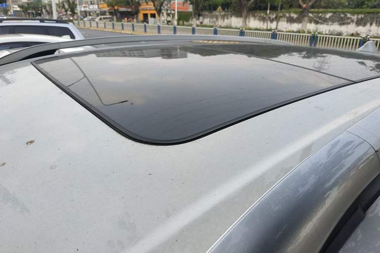 Used Ford Kuga 2018 EcoBoost 180 Two-Wheel-Drive Luxury Wing Edition Roof