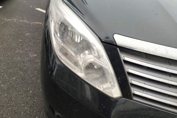 Used FORTHING Lingzhi PLUS 2021 2.0L Manual Comfort Model CNG 7-Seater
