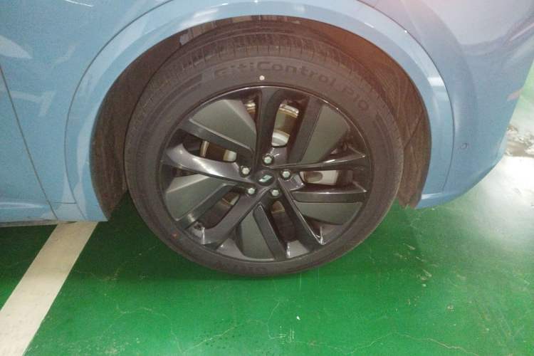 Used Li Auto L9 2022 Max model