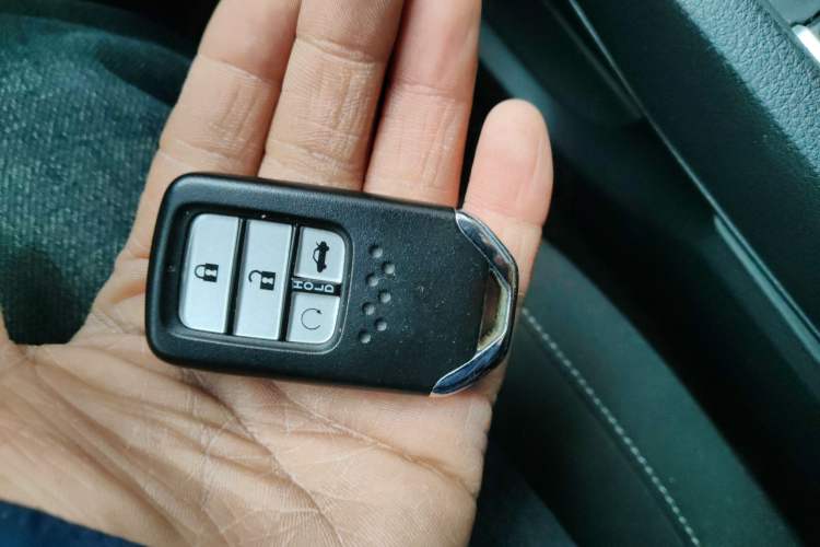 Used Honda Civic 2016 220TURBO CVT Luxury Edition
