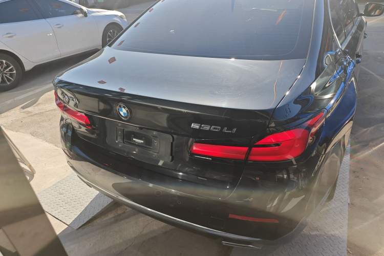 Used BMW 5 Series 2021 Restyled 530Li Leading Edition Luxury Package