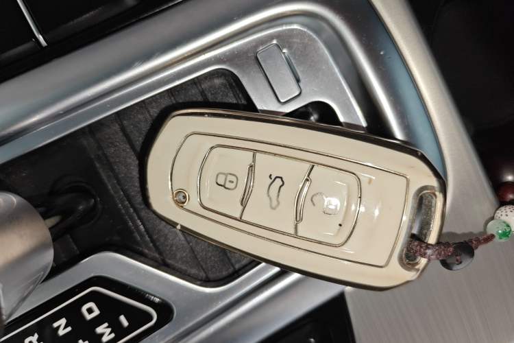 Used Geely Auto Emgrand GL 2017 1.8L DCT Elite Model Vehicle Key