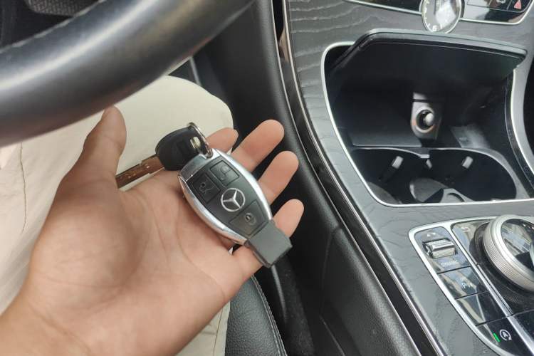 Used Mercedes-Benz C-Class 2017 Facelift C 200 L Sport Edition
