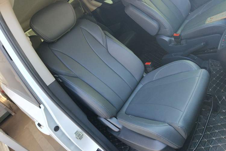 Used SAIC MAXUS G20 2023 ES 2.0T Gasoline Automatic Value Edition Right Front Seat