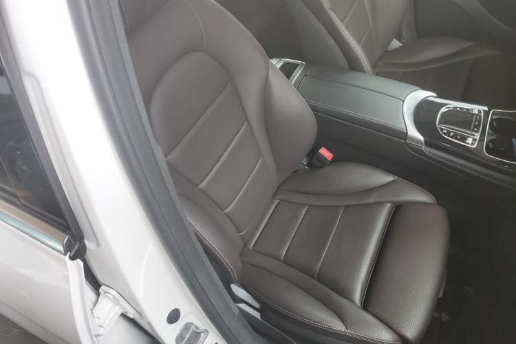 Used Mercedes-Benz GLC 2022 Second Facelift GLC 260 L 4MATIC Dynamic Edition Right Front Seat