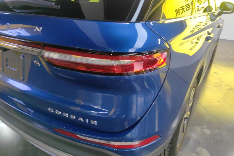 Used Lincoln Corsair 2022 2.0T Two-Wheel Drive Luxury Edition Right Rear Taillight