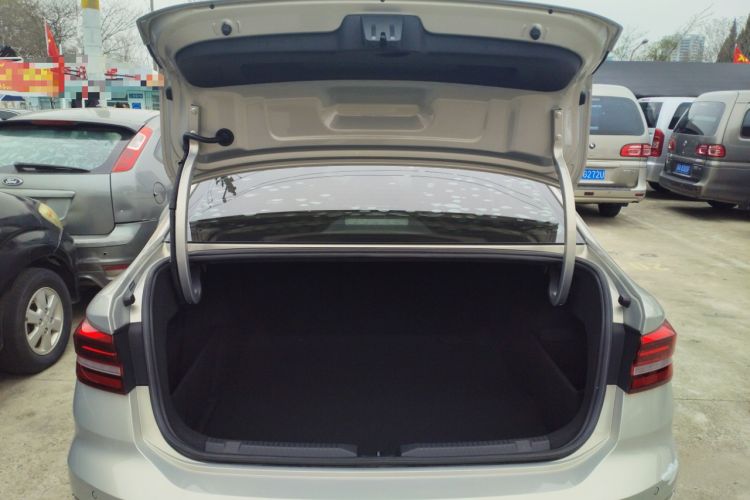 Used Volkswagen Lavida 2018 280TSI DSG Luxury Edition China V Standard Trunk