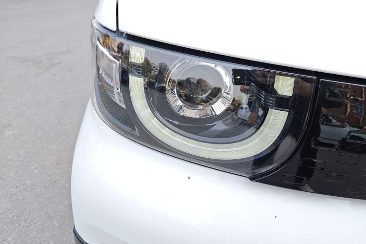 Used Chery QQ Ice Cream 2025 155km Sundae Edition Right Front Headlight