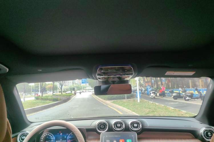 Used Mercedes-Benz GLC 2025 GLC 300 L 4MATIC Dynamic Model 5 Seats Headliner