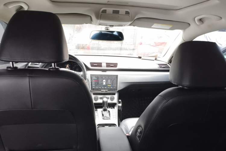 Used Volkswagen Magotan 2015 1.8TSI Advanced Model
