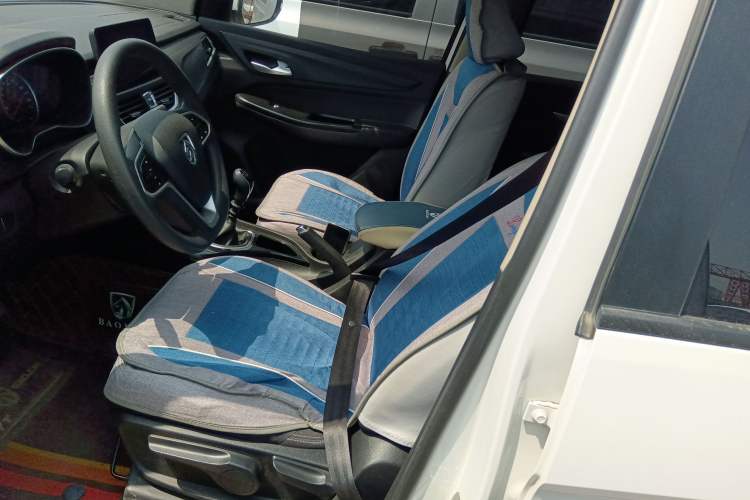 Used Baojun 730 2021 1.5L Manual Fashion Version 7 Seats Left Front Seat