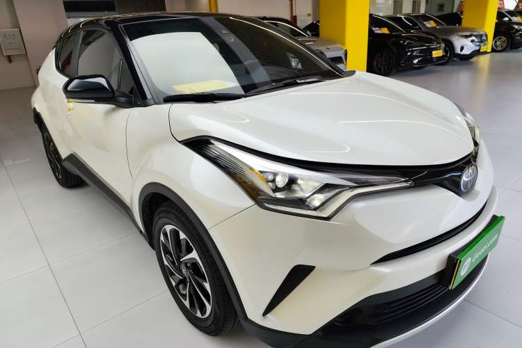 Used Toyota IZOA 2020 2.0L Yichi Version