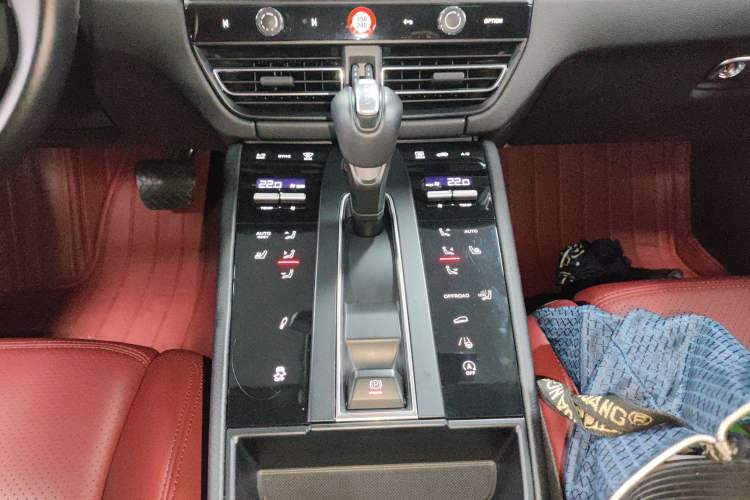 Used Porsche Macan 2023 Macan 2.0T