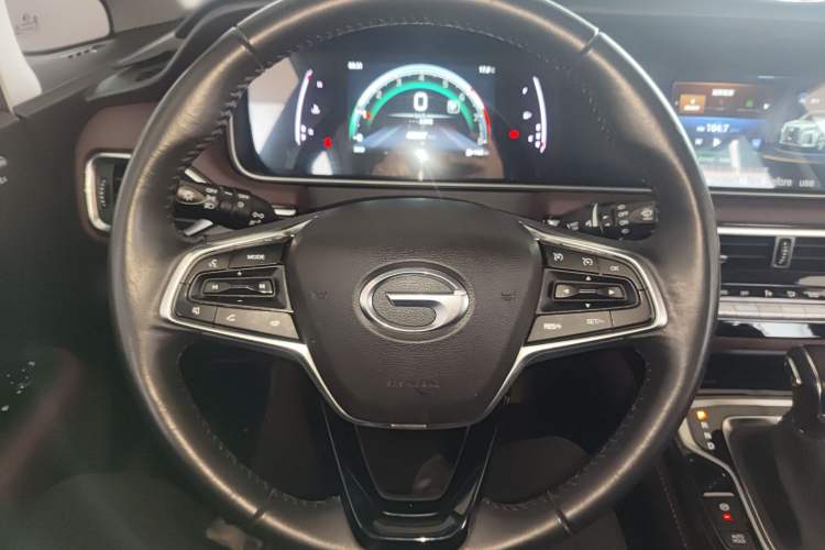 Used GAC Trumpchi M6 2023 PRO 270T DCT Luxury Edition Steering Wheel