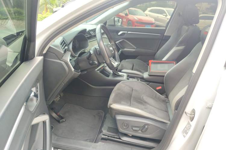 Used Audi Q3 2019 40 TFSI quattro Fashion Dynamic Model