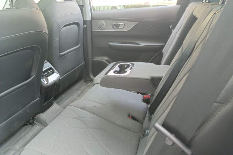 Used Chery Fengyun T8 2025 1.5T 130 km Luxury 7-Seater Left Rear Seat