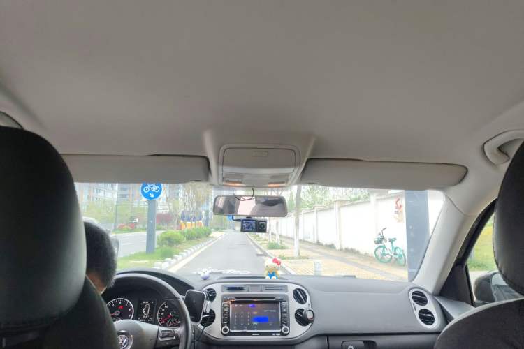 Used Volkswagen Tiguan 2013 1.8 TSI Automatic Two-Wheel Drive Comfort Edition Headliner