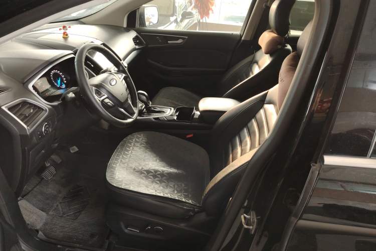 Used Ford Edge 2017 EcoBoost 245 Two-Drive Platinum Edition 5 Seats