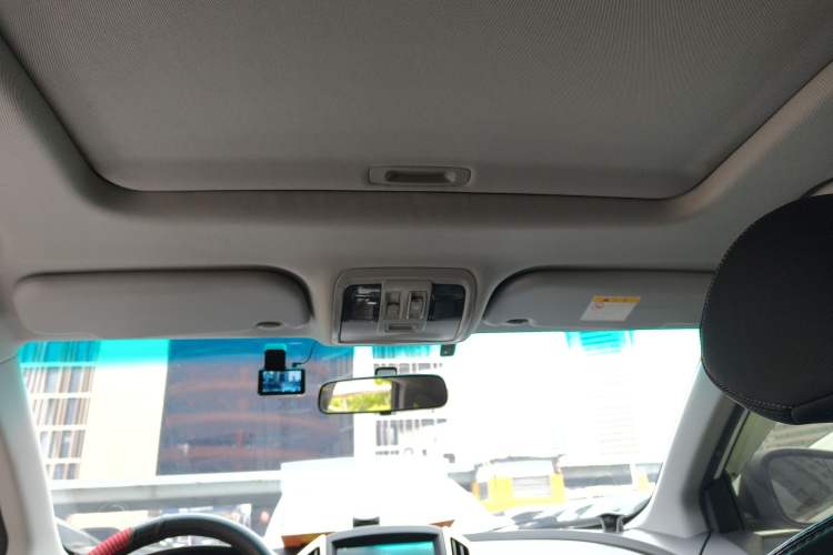 Used Luxgen U6 SUV 2015 1.8T Fashion Edition
