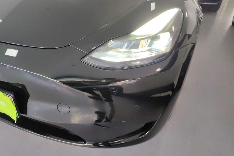 Used Tesla Model Y 2023 Rear-Wheel-Drive Version