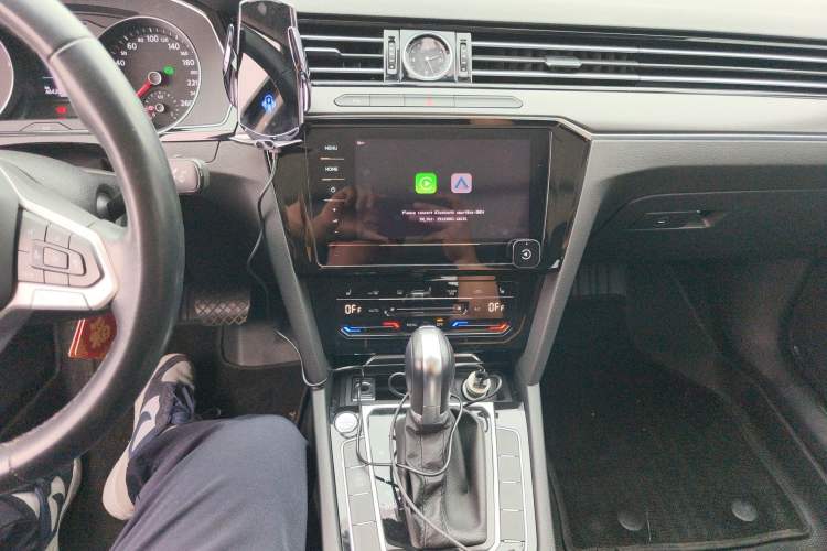 Used Volkswagen Magotan 2020 330TSI DSG Luxury Edition Audio And AC Panel