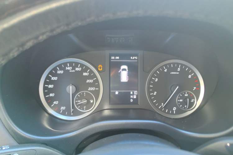 Used Mercedes-Benz Vito 2020 2.0T Elite Version 7 Seats
