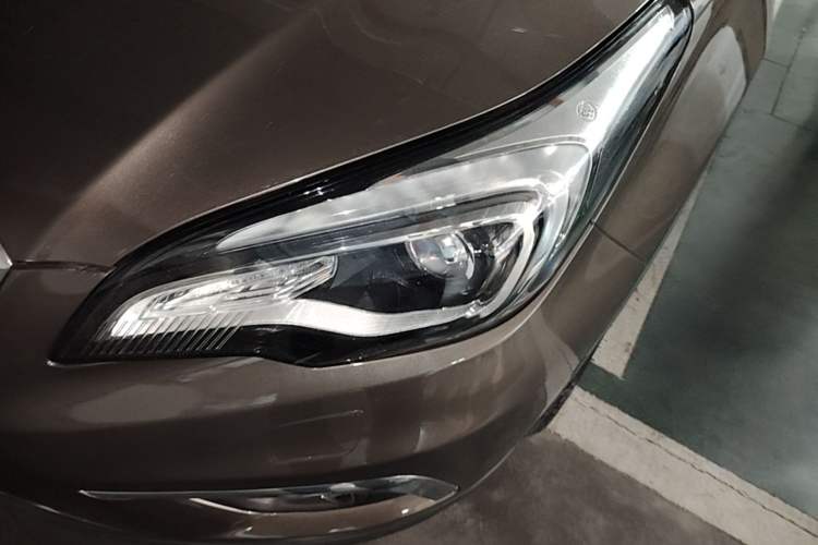 Used Buick Envision 2014 28T Four-Wheel Drive Elite Model
