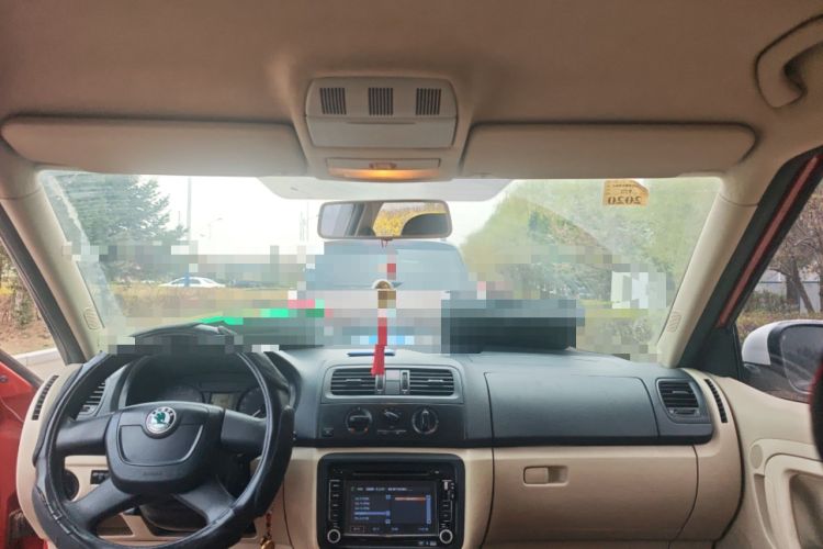 Used Skoda Fabia 2012 1.4L Automatic Crystal Edition
