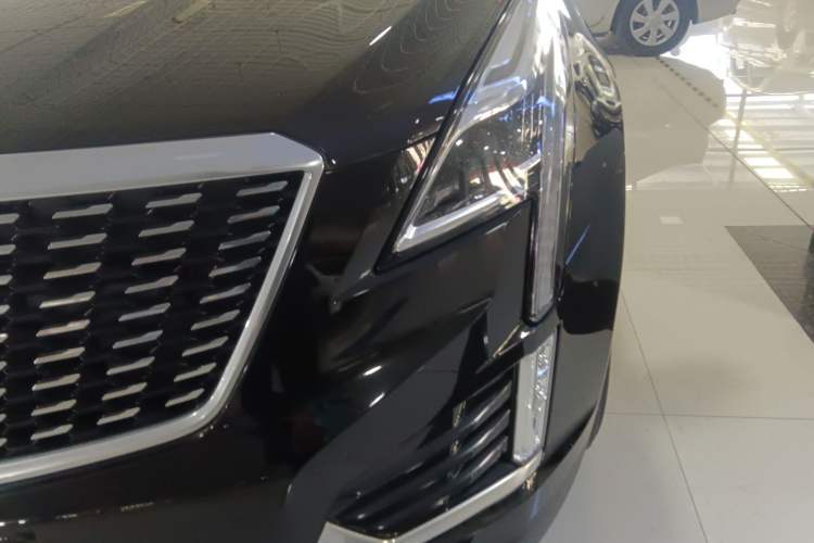 Used Cadillac XT5 2020 28T Luxury Version Left Front Headlight