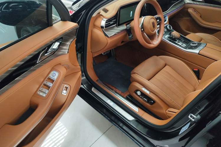 Used Hongqi H9 2023 2.0T Smart Connect Flagship Edition
