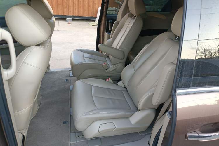 Used Buick GL8 2018 28T Luxury Model China VI Standard
