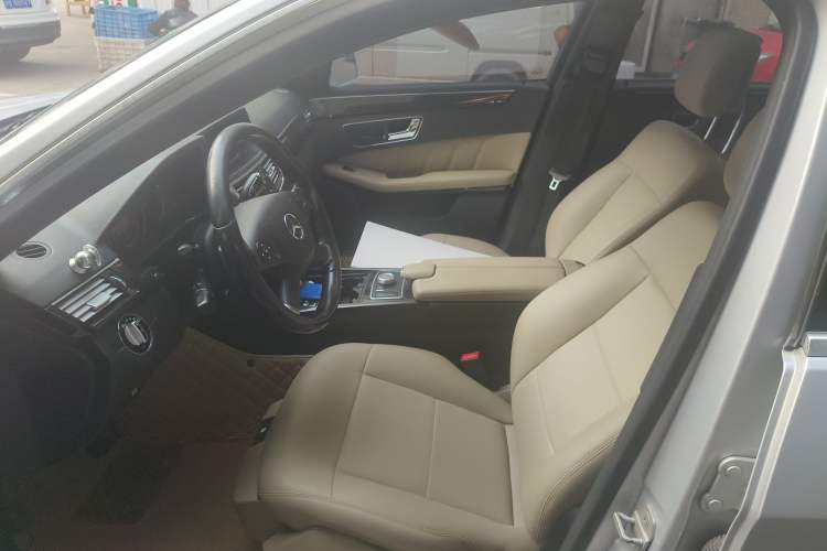 Used Mercedes-Benz E-Class 2010 E 300 Elegant Luxury Edition Left Front Seat