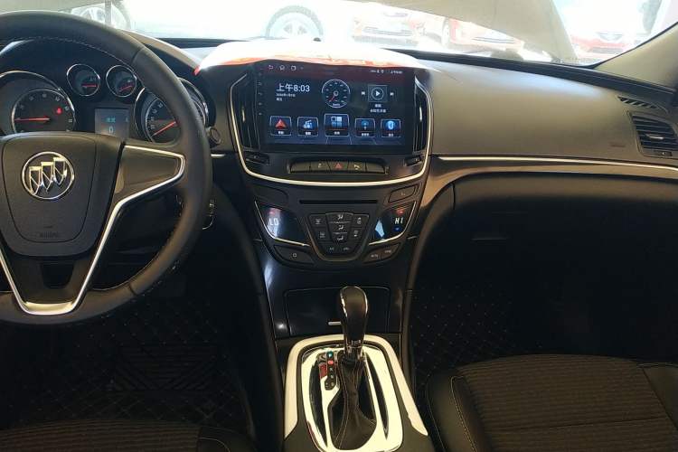 Used Buick Regal 2015 1.6T Leading Technology Model Audio And AC Panel