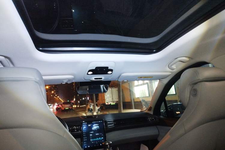 Used Nio ES6 2020 420 km Sport Edition Headliner