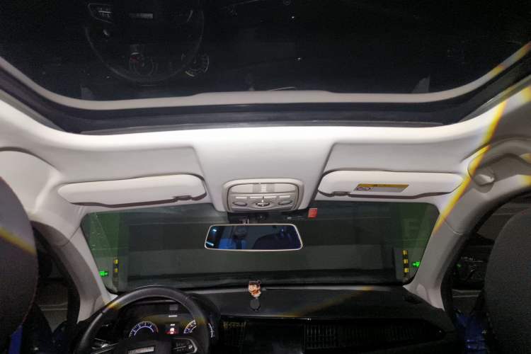 Used Haval H2s 2017 Blue Label 1.5T Dual-Clutch Luxury Model Headliner