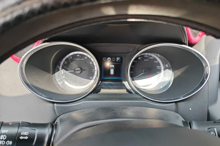 Used Dongfeng Aeolus AX4 2017 1.6L DCT Trendy Style Instrument Cluster