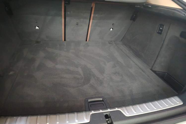 Used BMW X6 2018 xDrive28i
