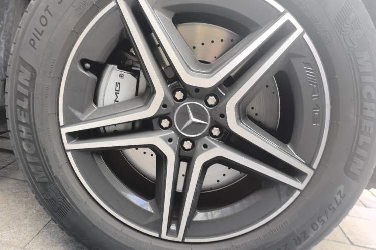 Used Mercedes-Benz GLE AMG 2020 AMG GLE 53 4MATIC+ Right Front Wheel Hub