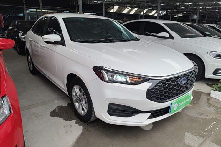 Used Ford Escort 2021 1.5L Automatic Gold Edition Front Right 45 Deg