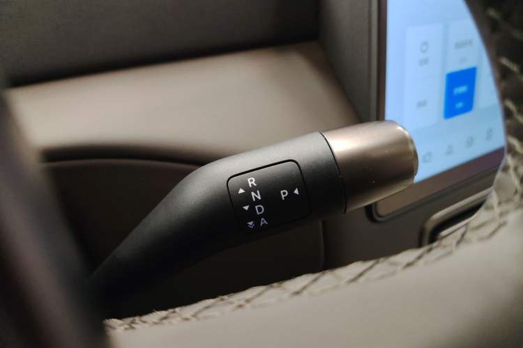 Used Li Auto MEGA 2024 Ultra Model Gear Lever