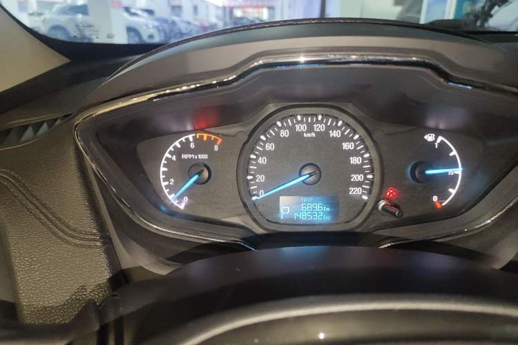 Used Ford Escort 2015 1.5L Automatic Fashion Model