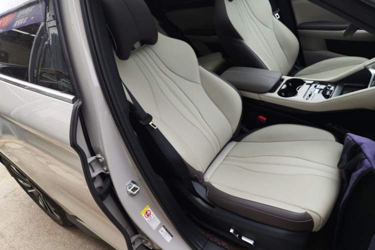 Used BYD Song PLUS New Energy 2025 EV Smart Drive Edition 605km Flagship Model Right Front Seat