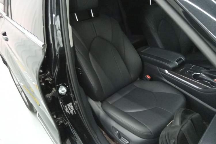 Used Toyota Highlander 2024 2.5L Smart Electric Hybrid Dual-Engine Four-Wheel Drive Prestige Version – 7 Seats