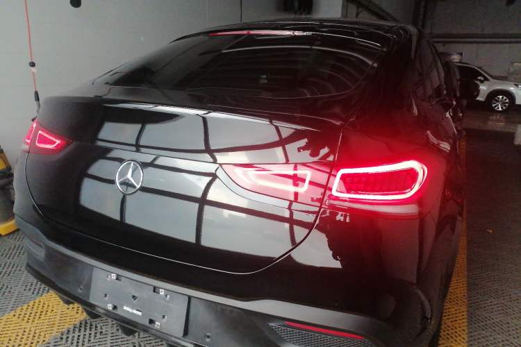 Used Mercedes-Benz GLE Coupe 2020 GLE 350 4MATIC Coupe SUV Fashion Model