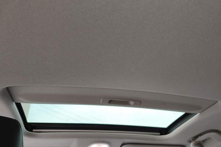 Used Toyota IZOA 2021 Dual-Motor 2.0L Yixiang Edition